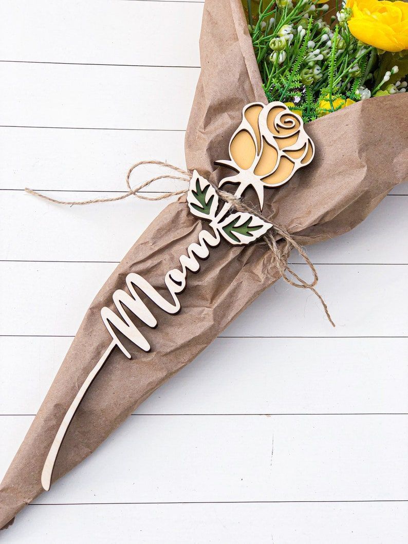 Personalized 'Mama' Flower Bouquet Decoration